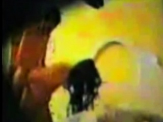 Amateur Arab girlfriend takes cock in bedroom