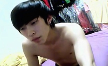 cute Asian twink strip & wank on webcam (4'55'')