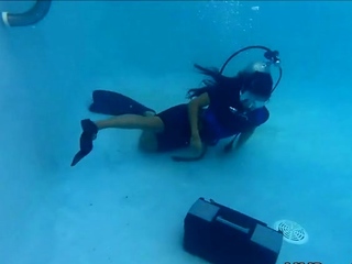 Free Mobile Porn - Scuba Drown - 6159396 - IcePorn.com