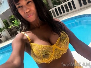 Ebony Girl Making feel good her pussy... can you play with m
