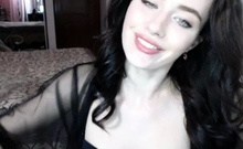 Brunette Solo Webcam Masturbation