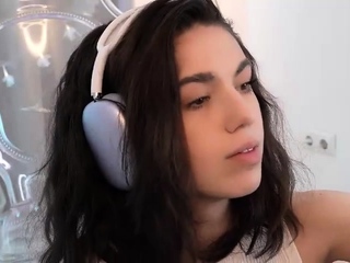 Hottest brunette solo webcam masturbation 2