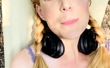 Amateur blonde having solo pleasure