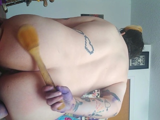 Close up MILF masturbation