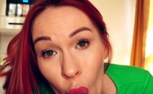 Beautiful TikTok girl gives a fantastic blowjob