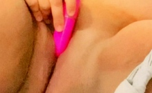 Amateur Brunette Ariana Marie Solo Toying